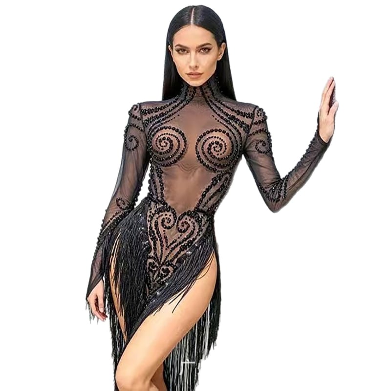 Latin táncruha strasszokkal és tassel-lal, aszimmetrikus széle, hálószövésű anyag 95% feletti elasztánnal; sötét street-style színpadi jelmez