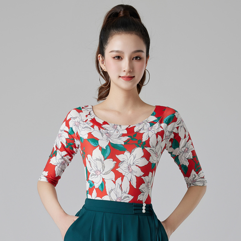Plesni top - ljeto, za žene, tkanina milk silk, 95% polyester + 5% spandex.