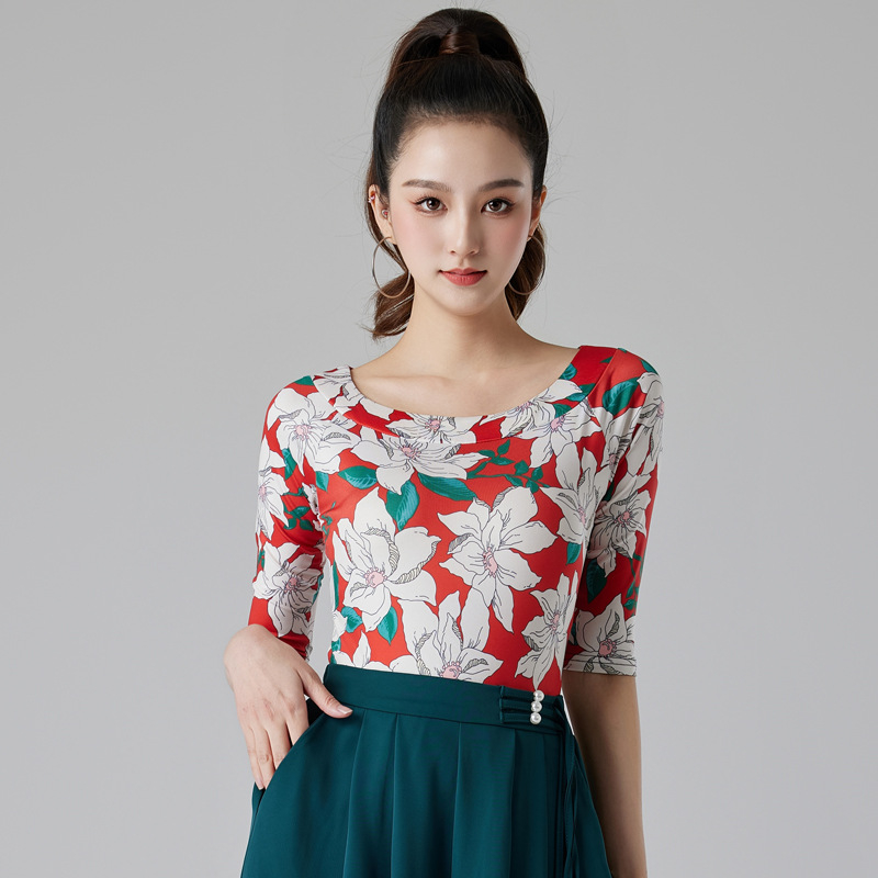 Plesni top - ljeto, za žene, tkanina milk silk, 95% polyester + 5% spandex.
