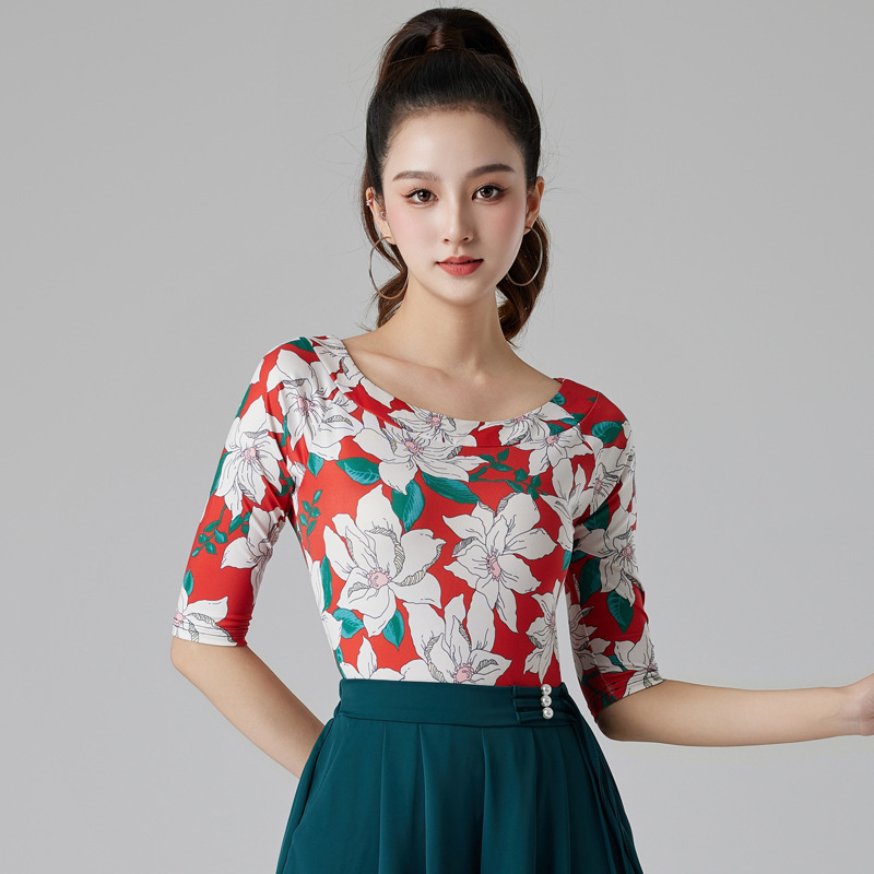 Plesni top - ljeto, za žene, tkanina milk silk, 95% polyester + 5% spandex.