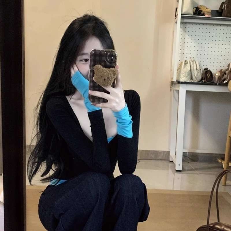 Material modal, decolteu în V, mâneci lungi, design color-block, croi slim fit