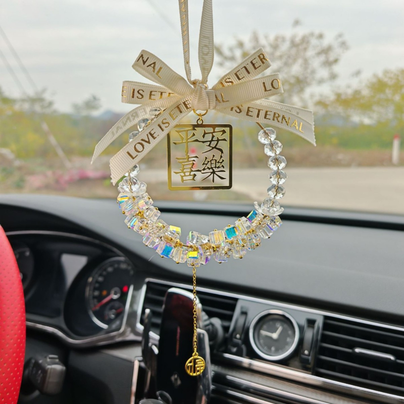 Auto viseći privjesak za retrovizor – legura, karikaturalni stil, aromatičan, prilagodljiv