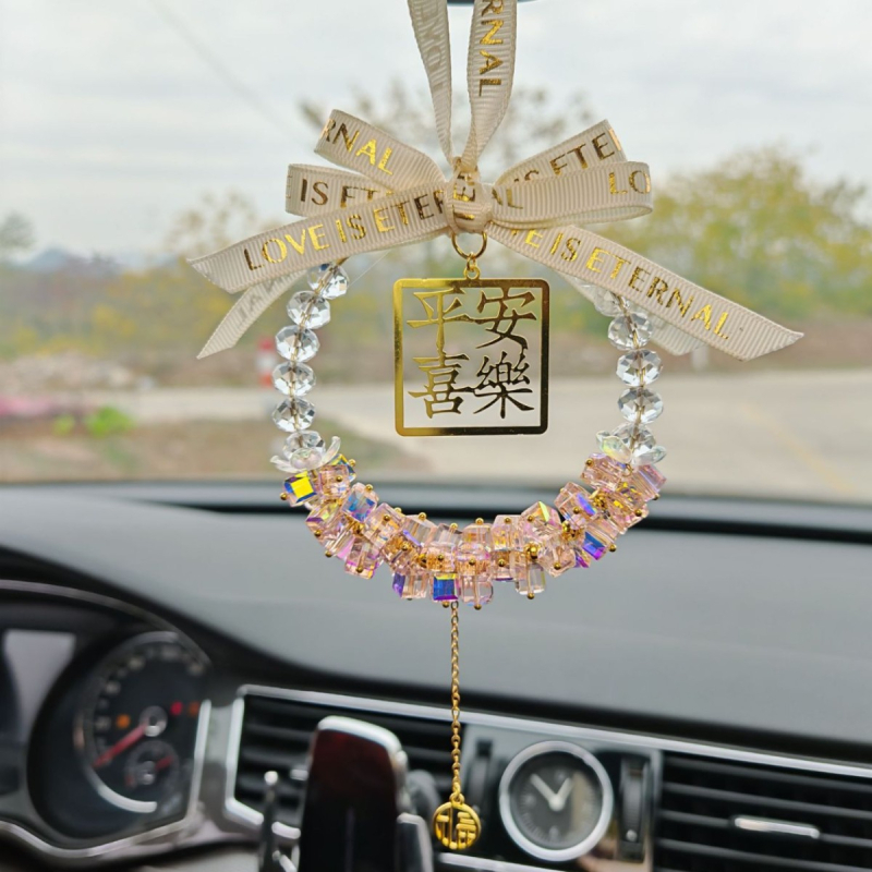 Auto viseći privjesak za retrovizor – legura, karikaturalni stil, aromatičan, prilagodljiv