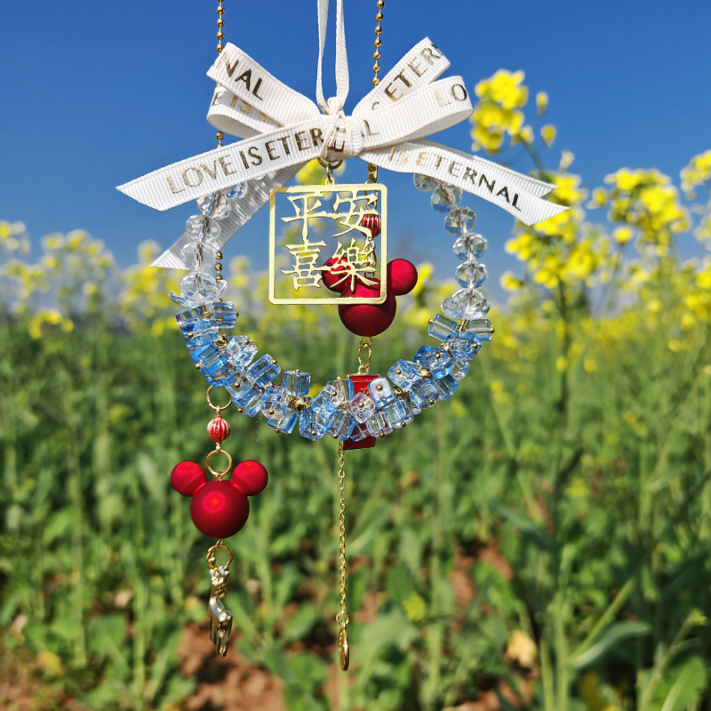 Auto viseći privjesak za retrovizor – legura, karikaturalni stil, aromatičan, prilagodljiv