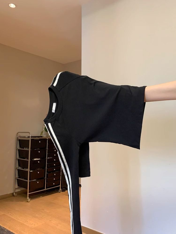Ženska poliester raglan majica, uskog kroja, okrugli izrez, dugi rukavi, pulover stil (poliester, sadržaj glavne tkanine 30–50%)