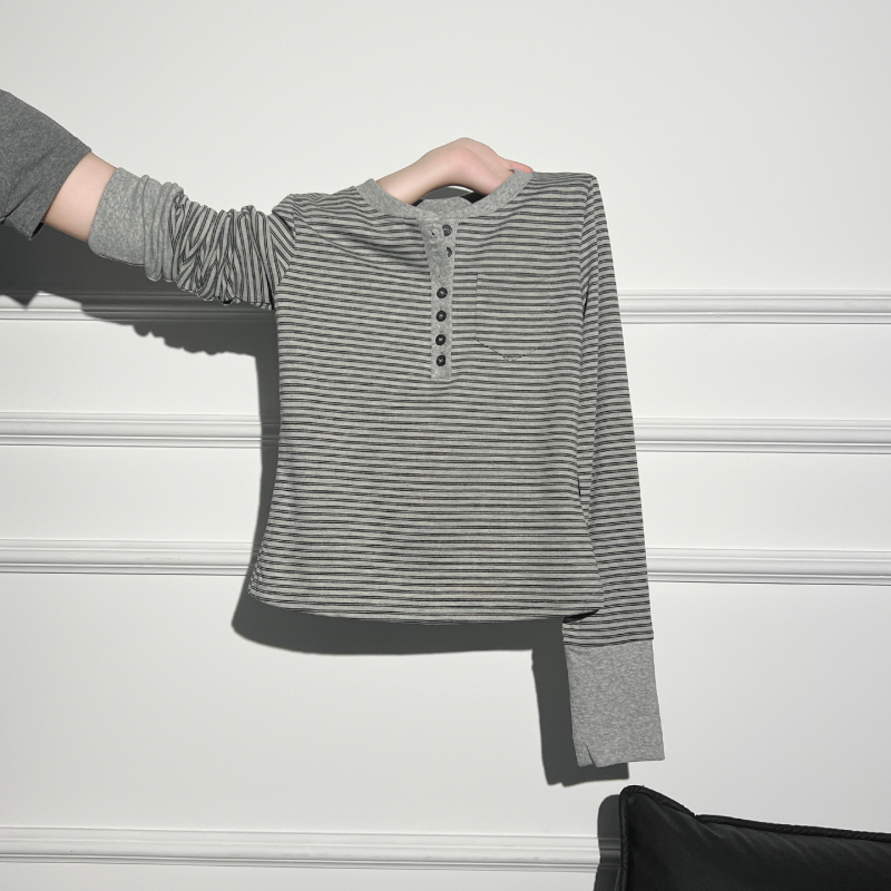 Ženski T-shirt s dugim rukavima u retro stilu s blokovima boja, pola otvoren ovratnik Henley, smjesa poliester-viskoza, elegantan gradski stil