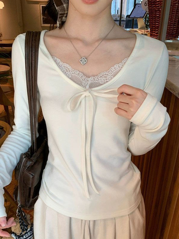 Tricou damă, cu croială Slim-Fit, mâneci lungi, guler rotund, dantelă — poliester 90–95%, lungime scurtă 40–50 cm, stil casual japonez-coreean