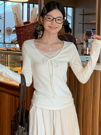 Tricou damă, cu croială Slim-Fit, mâneci lungi, guler rotund, dantelă — poliester 90–95%, lungime scurtă 40–50 cm, stil casual japonez-coreean