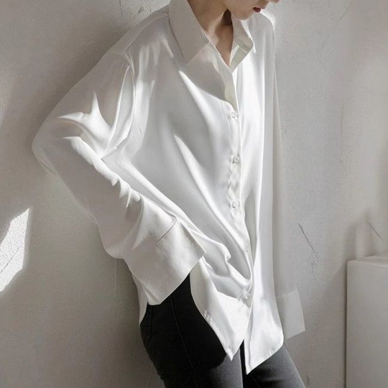 Cămașă din șifon în stil franțuzesc, cu guler polo, mâneci lungi, croială lejeră