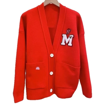 Ζακέτα με κεντημένο λογότυπο, V-λαιμό, μακριά μανίκια, φαρδιά γραμμή, Χειμώνας 2023