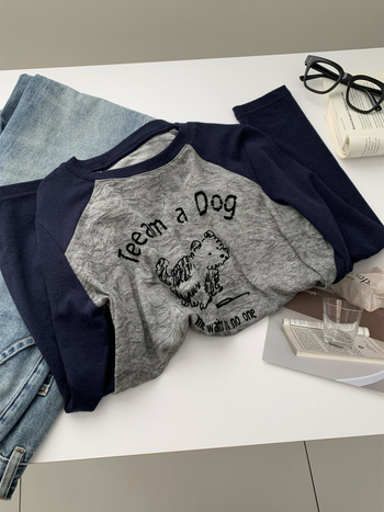 Ženska majica s tie-dye uzorkom i motivom šteneta, s vezanjem u struku za vitkiji kroj, kratki rukavi, raglan rukavi, jesen