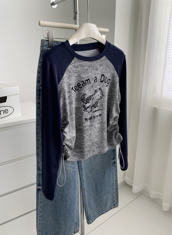 Ženska majica s tie-dye uzorkom i motivom šteneta, s vezanjem u struku za vitkiji kroj, kratki rukavi, raglan rukavi, jesen