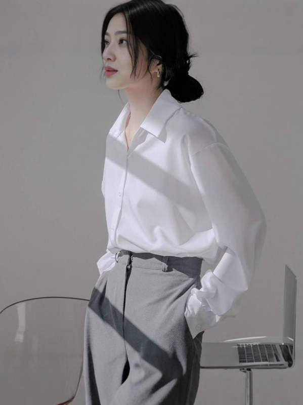 Cămașă de damă cu mâneci lungi, croială lejeră, guler polo, nasturi pe deschidere cu catarame, poliester, Lansare primăvara 2025