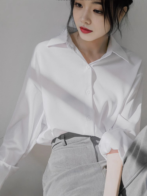 Cămașă de damă cu mâneci lungi, croială lejeră, guler polo, nasturi pe deschidere cu catarame, poliester, Lansare primăvara 2025