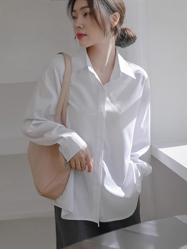 Cămașă de damă cu mâneci lungi, croială lejeră, guler polo, nasturi pe deschidere cu catarame, poliester, Lansare primăvara 2025