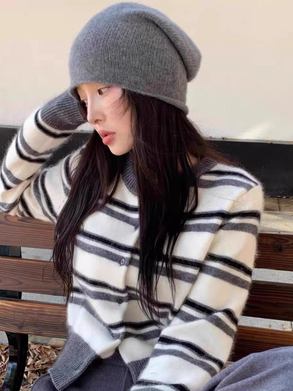 Cardigan tricotat pentru femei, dungi în blocuri de culori, guler rotund, mâneci lungi, croială lejeră