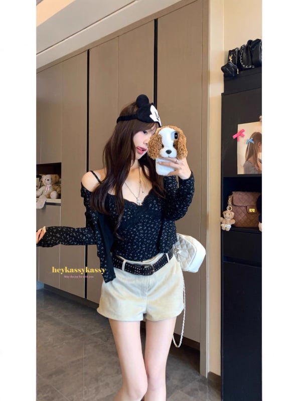 Set din două piese cu imprimeu floral: croială Slim-Fit, cardigan cu decolteu în V și top cu mâneci lungi din Ice Silk Rib poliester