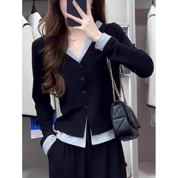 Tricou cu guler în V, mâneci lungi, panouri color-block, țesătură viscoză, lungime regulată