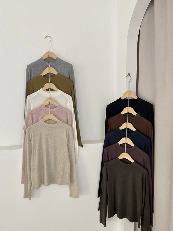 Oversize majica od teškog Tencel-vuna materijala (200 g), Lyocell 70-80%, ovčja vuna 20-30%, dugi rukavi, oversize kroj, jesen 2025