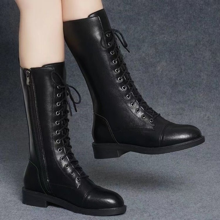 Мартин ботуши с PU горна част, пухена подплата, гумена подметка, средно високи до средния пищял, ток 3–5 см