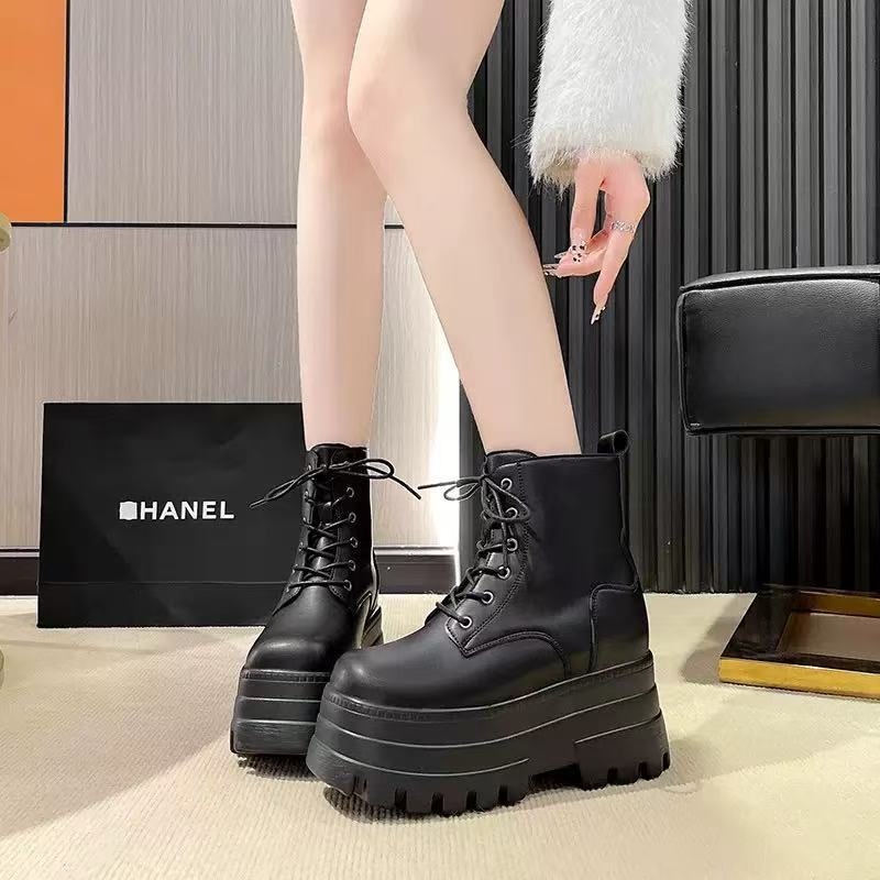 Unisex Chelsea čizme u britskom stilu s kvadratnim nosom i kvadratnom petom, PU gornji dio, PU uložak, gumena podloga, bočni zip i prednje vezivanje, za zimu, jesen