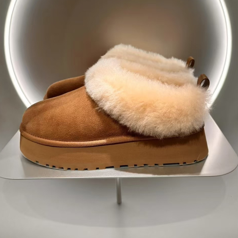 Дамски зимни обувки за сняг с горна част от пух и кожа, дебела подметка, слип-он дизайн, вътрешна стелка от овча кожа, къс глезен
