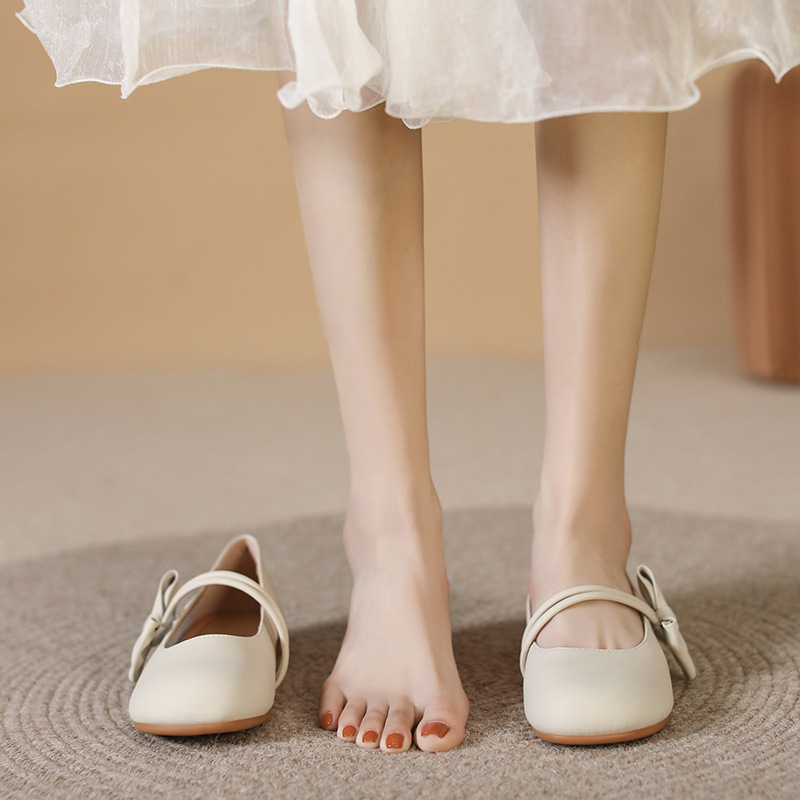 Pantofi Bean Shoes femei (Gură rotundă; Exterior: microfibră; Talpă interioară: piele artificială; Toc mic 1–3 cm; Talpă: cauciuc)