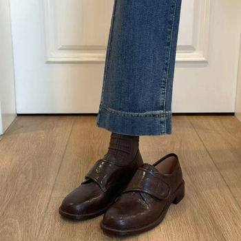 Ženske loafers s Velcro zatvaračem, zaobljeni vrh, gornji dio: Super Fiber, podstavljena ovčja koža, visina pete 3,5 cm