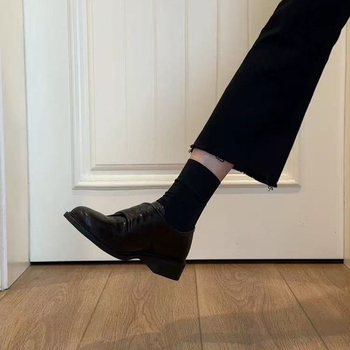 Ženske loafers s Velcro zatvaračem, zaobljeni vrh, gornji dio: Super Fiber, podstavljena ovčja koža, visina pete 3,5 cm