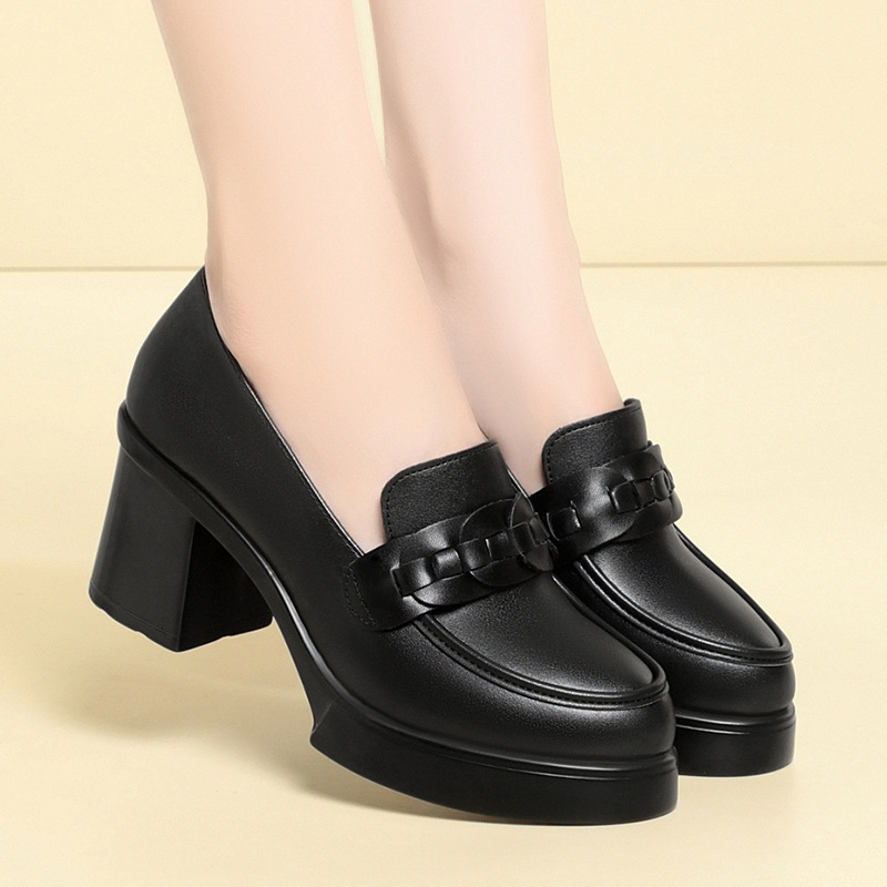 Női magassarkú cipő, kerek orrú, PU felső rész és PU talp, vastag sarok 6–8 cm, ideális tavaszra és őszre