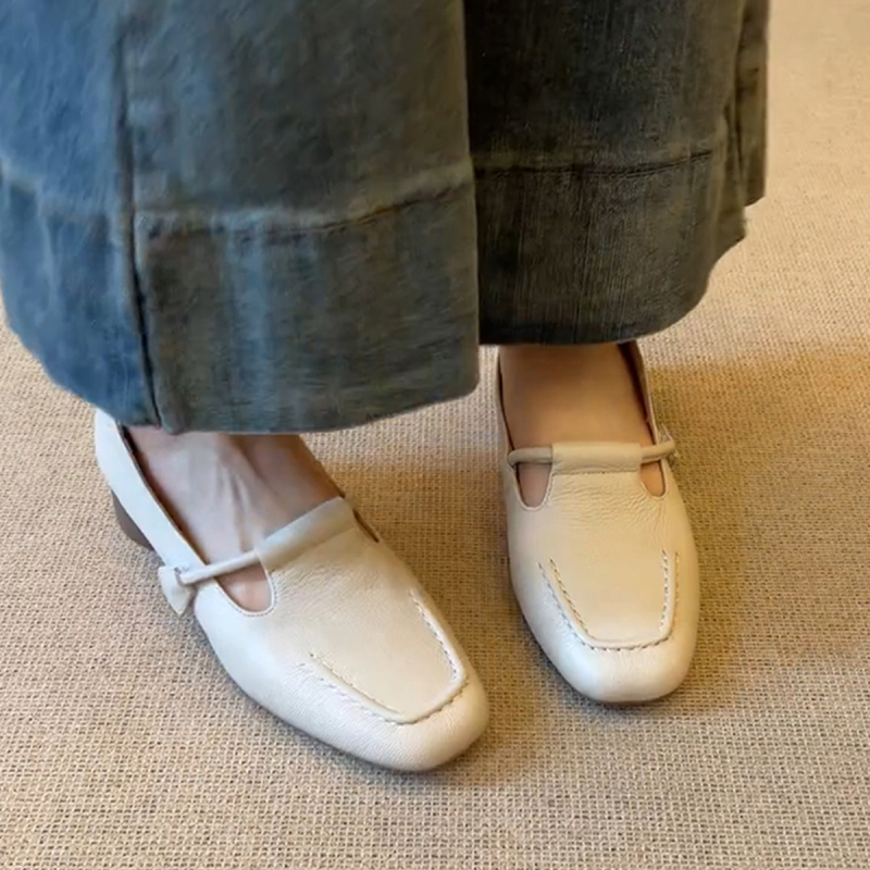Mary Jane balerinke s Velcro kopčom, okrugla zaobljena prednja strana, niski pet, PU ulošak, gumeni potplat