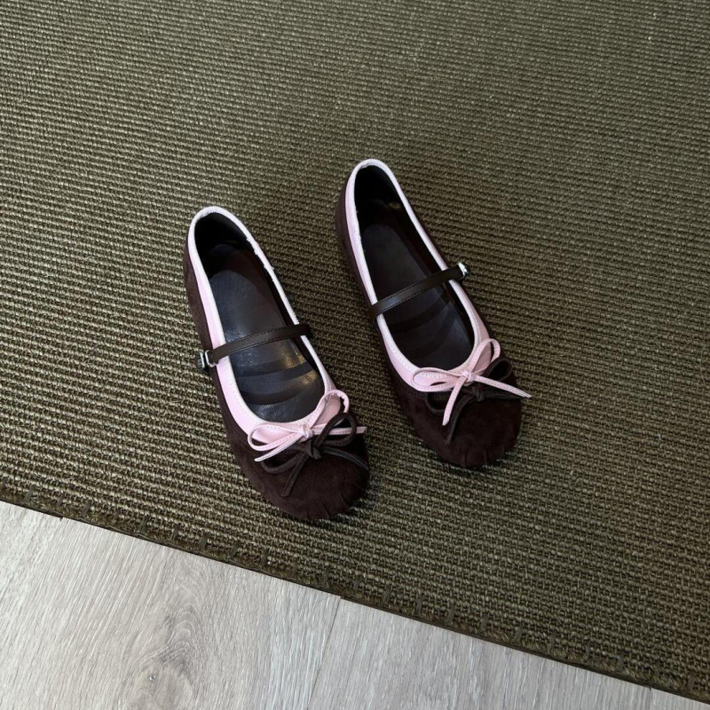 Mary Jane cipele od ovčje kože, okrugli vrh, niska peta, slip-on, gumeni potplat