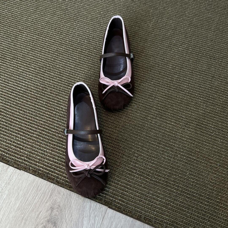 Mary Jane cipele od ovčje kože, okrugli vrh, niska peta, slip-on, gumeni potplat