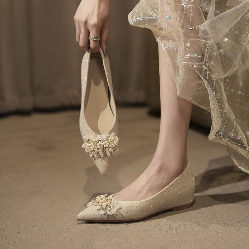 Ženske ploske cipele s oštrim nosom i niskom petom 1-3 cm, gornji dio od Super Fiber, gumena potplata, ulošak od Super Fiber