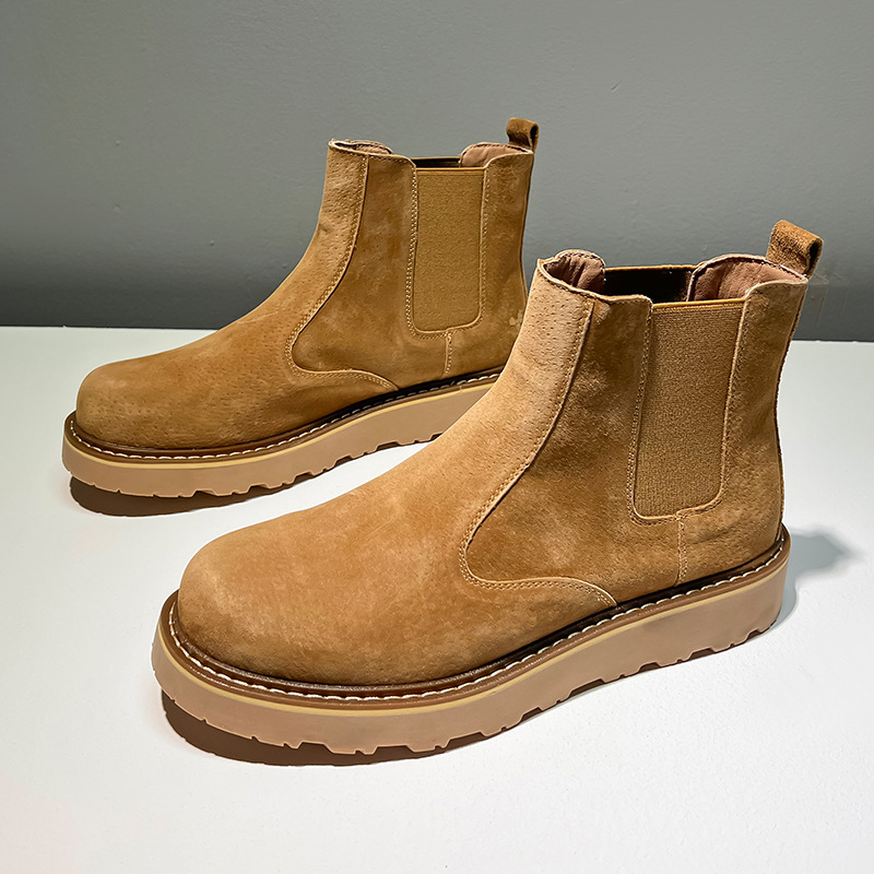 Martin čizme, gornji dio od svinjske kože, gumeni potplat, srednji peta 3–5 cm, retro stil
