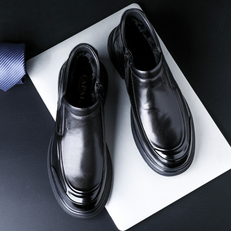 Челси обувки, кожа от първи слой, подплата с изкуствен къс пух, гумена подметка, страничен цип