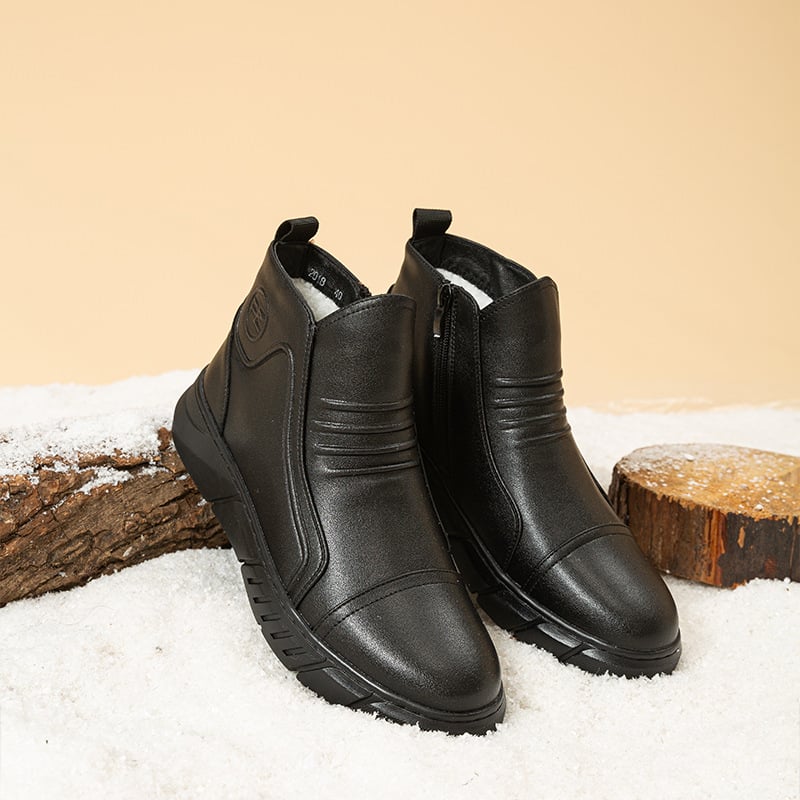 Vīriešu ziemas zābaki no sintētiskās ādas ar gumijas zoli, bieza siltinājums, apaļa purngala, elpojoši un pretnoslīdēšanas funkcija.