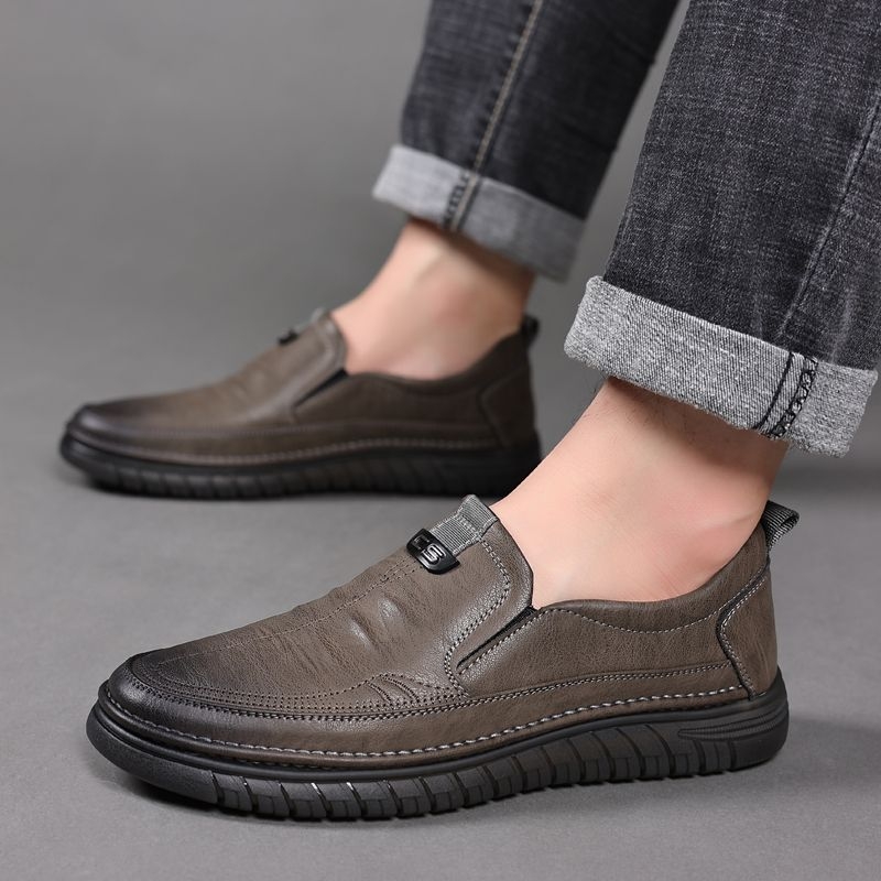 Loafers (gornji dio od dvostruke teleće kože; gumeni potplat; PU ulošak; niski pet 1-3 cm; prozračni)