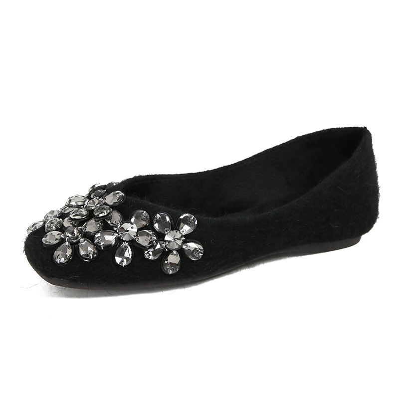 Loafers s četvrtastim vrhom, unutarnje povećanje visine, gornji dio od umjetne dlake, podstava od pliša, niski pet 1–3 cm