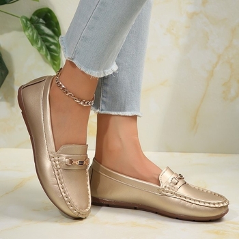 Lazy shoes s PU gornjim dijelom, zaobljeni vrh, niski gornji dio, gumena potplata, kopča Kick