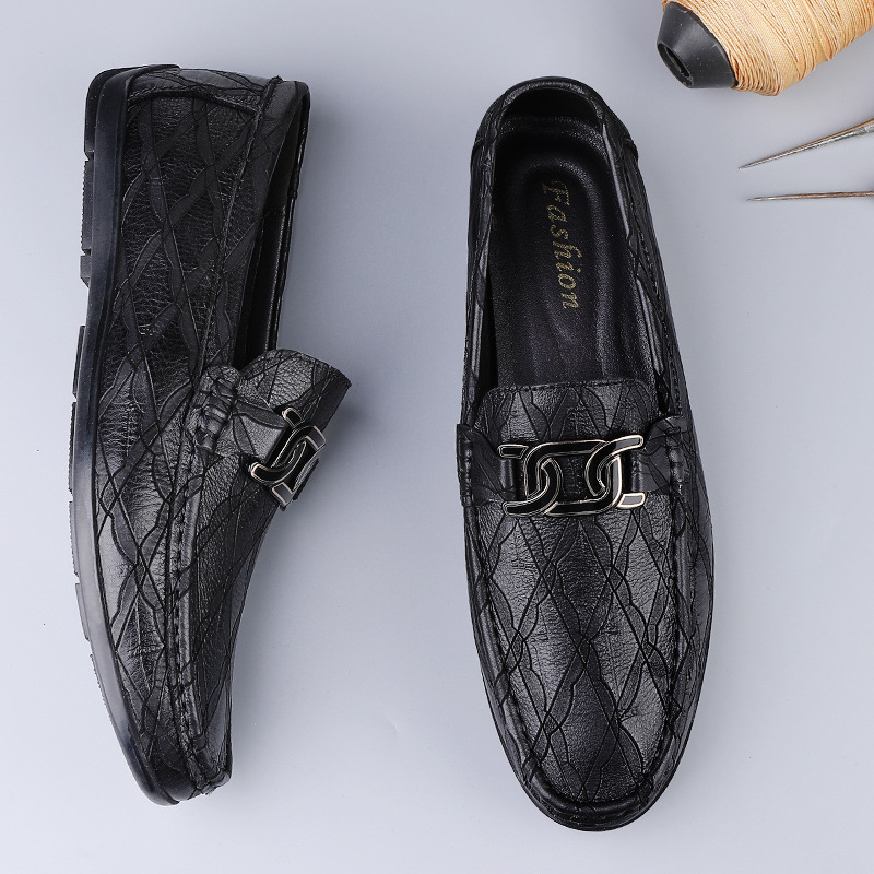 Muške casual slip-on mokasice od prave kože, gumeni potplat, okrugla vrh prsta, niska peta (1–3 cm)