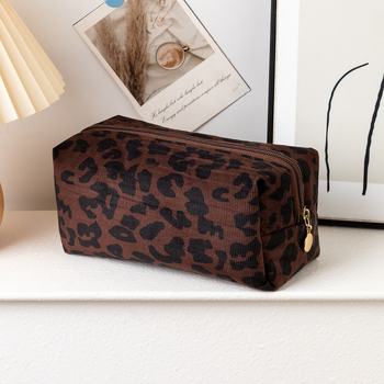 Kozmetička torbica s leopard uzorkom – prenosna za putovanja, ultra lagana, poliester, zatvarač, street style