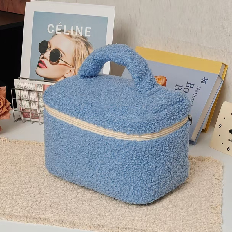 Τσαντάκι Καλλυντικών και Περιποίησης Δέρματος από βελούδινο ύφασμα, Μεγάλης Χωρητικότητας Για Ταξίδι, Με Καπάκι Αναδιπλούμενο