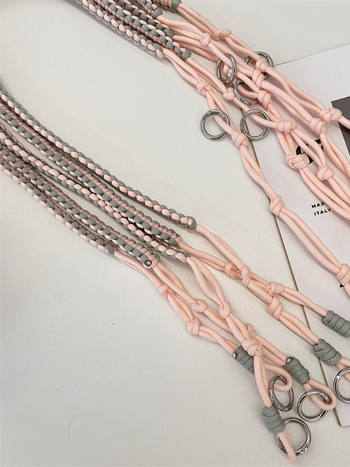 Remen za torbu od pletene uzice (Materijal: pletene uzice; Godina/Sezona: ljeto 2025; Kategorija: remen za torbu)