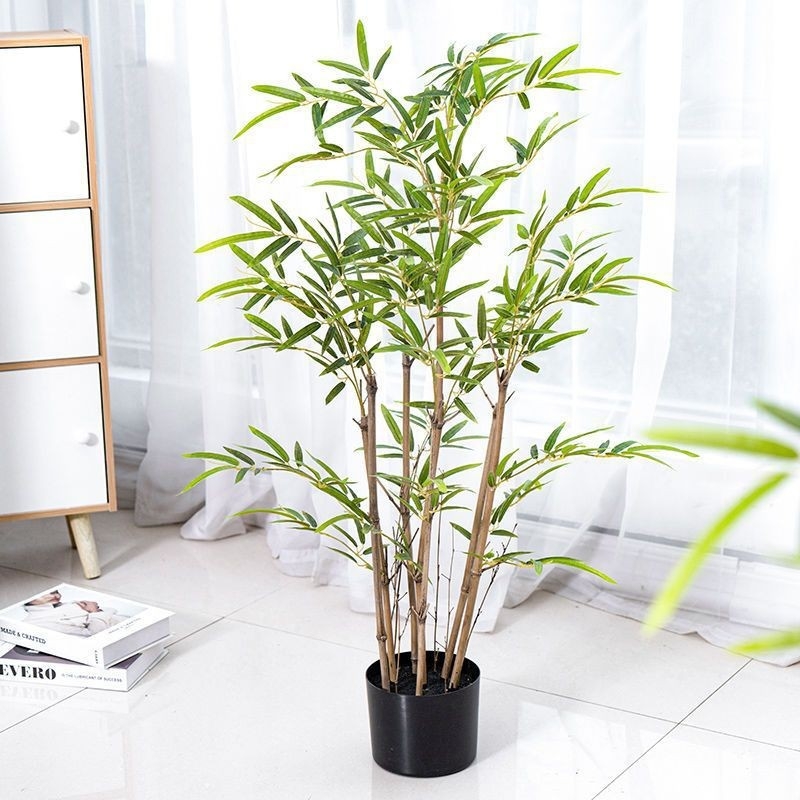 Saksija za umjetne biljke, od reciklirane plastike, injekcijsko oblikovana, za stolnu ili podnu uporabu, jednostavan stil.