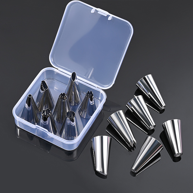 Krémnyomófej készlet, fém, elektroplattolt felülettel, sütemények díszítéséhez