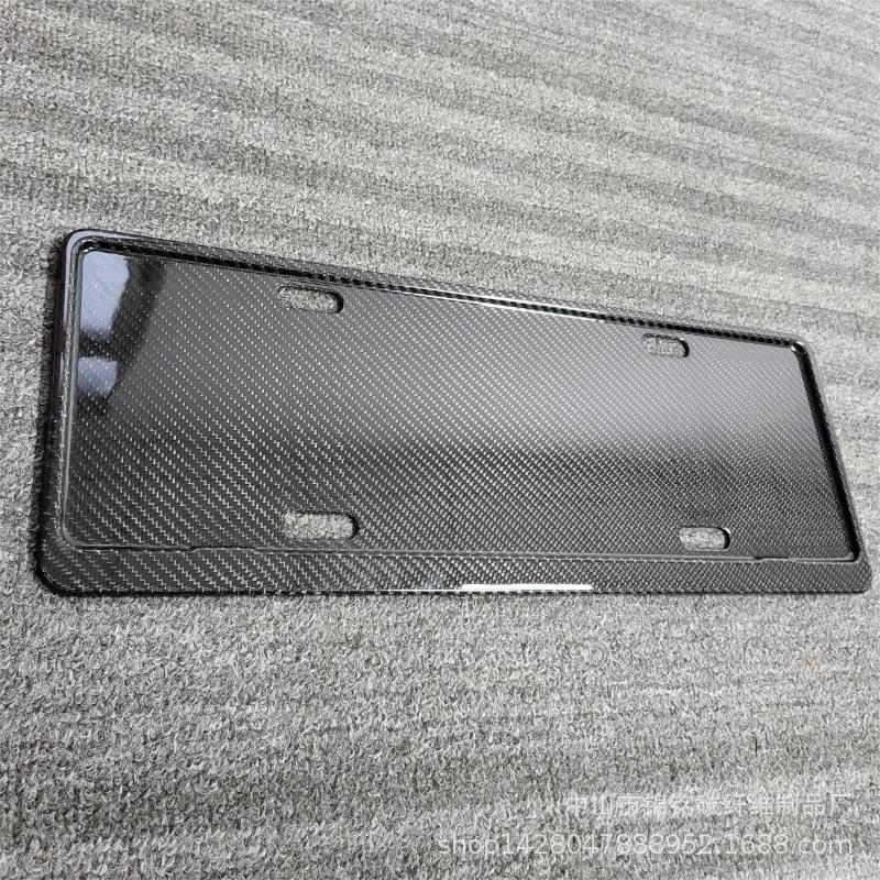 Okvir za registarsku ploču s ugrađenim svjetlom, karbonska tekstura, univerzalna kompatibilnost, materijal: karbonska vlakna, broj dodatka Jm20240524