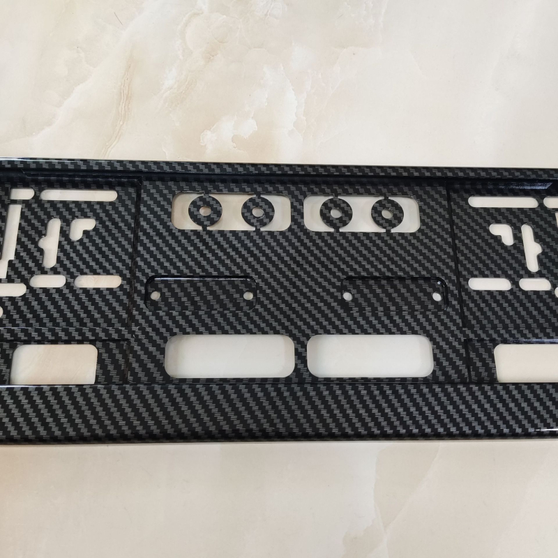 Европейски държач за регистрационен номер, пластмасов, модел 017 carbon fiber, за камиони, персонализируем