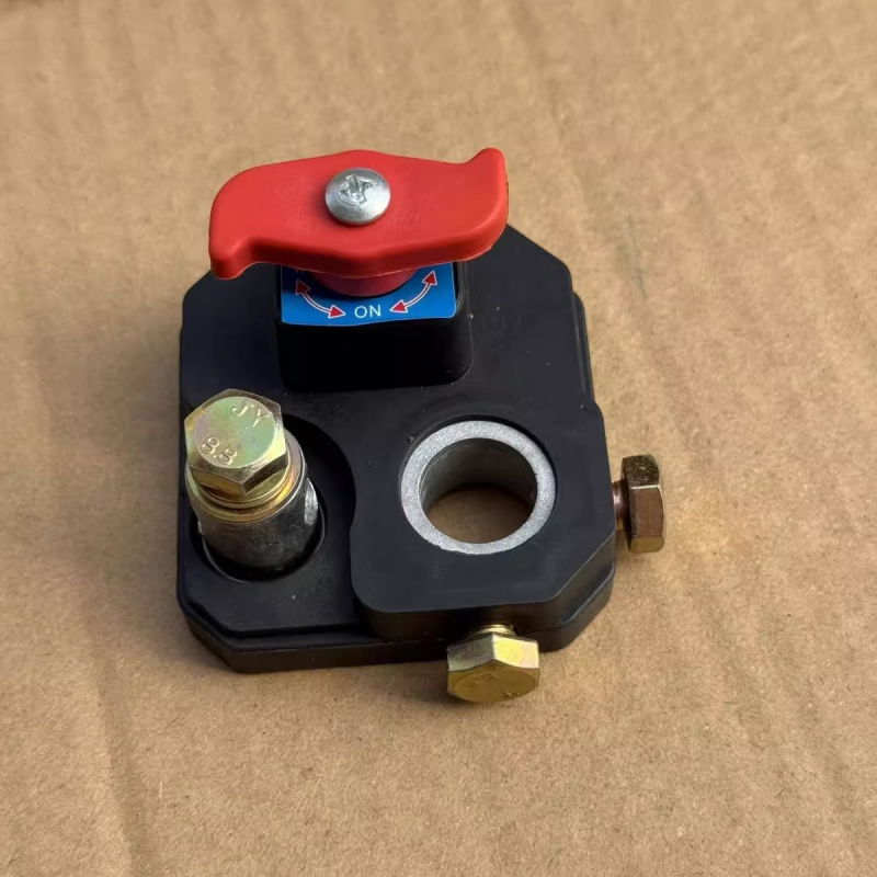 Automobilio baterijos išjungimo jungiklis 12V/24V, universalus, sustiprinta konstrukcija, klipo laikiklis, anti-nutekėjimo dizainas