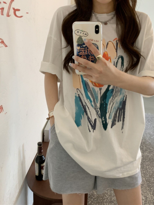 Oversize siva majica s tulipan tiskom, kratki rukavi, srednja duljina, okrugli vrat, ljetni Harajuku stil